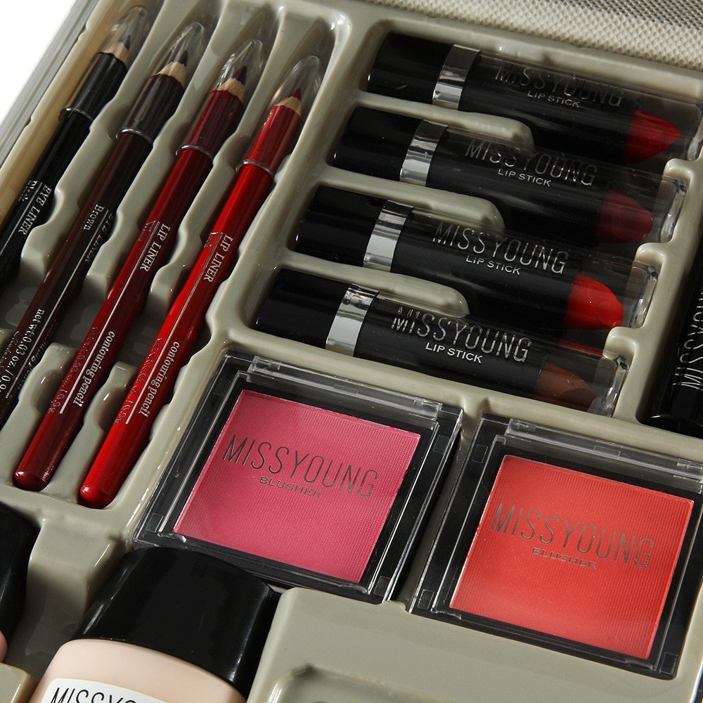 Makeup set for makeup artist


